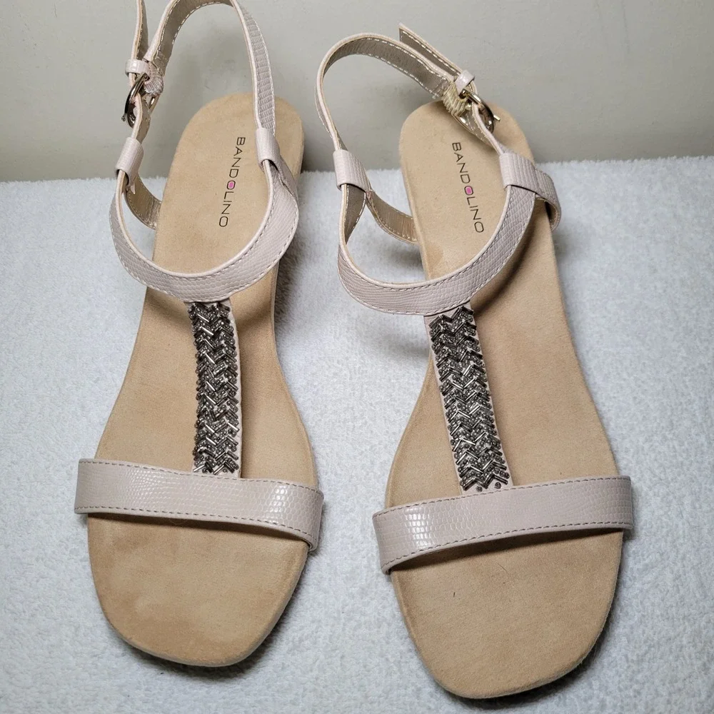 Bandolino Womens Beige Beaded T-Strap Wedge Sandals Snake Size 8.5M